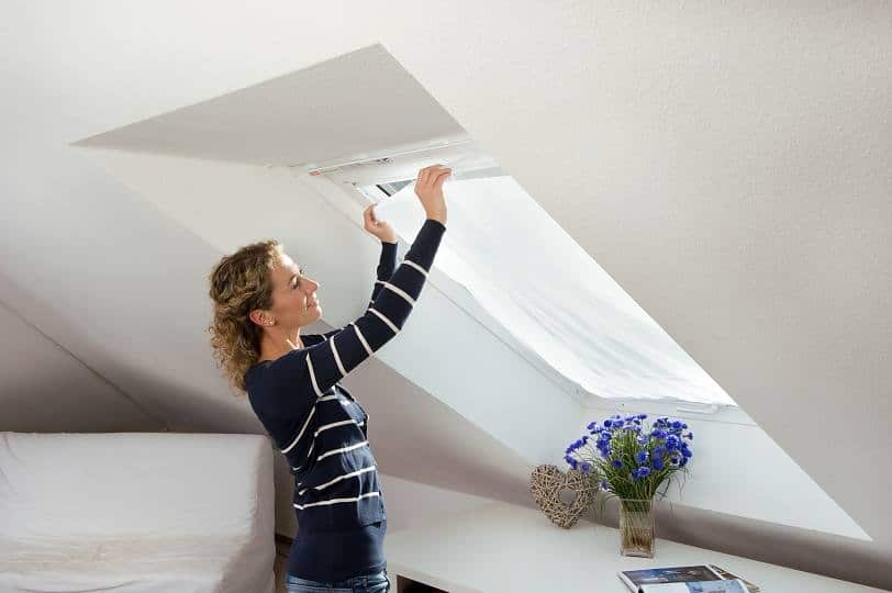 Putukavõrk tesa® katuseaknale 1.2m x 1.4m, valge