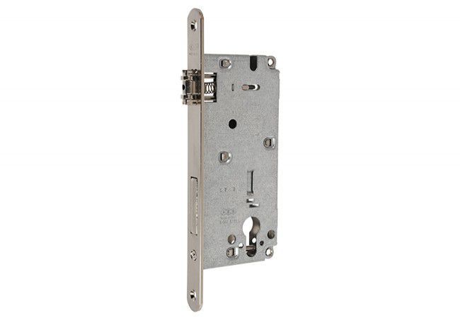 SICUREZZA 50 F22 roller lock with nickel insert.