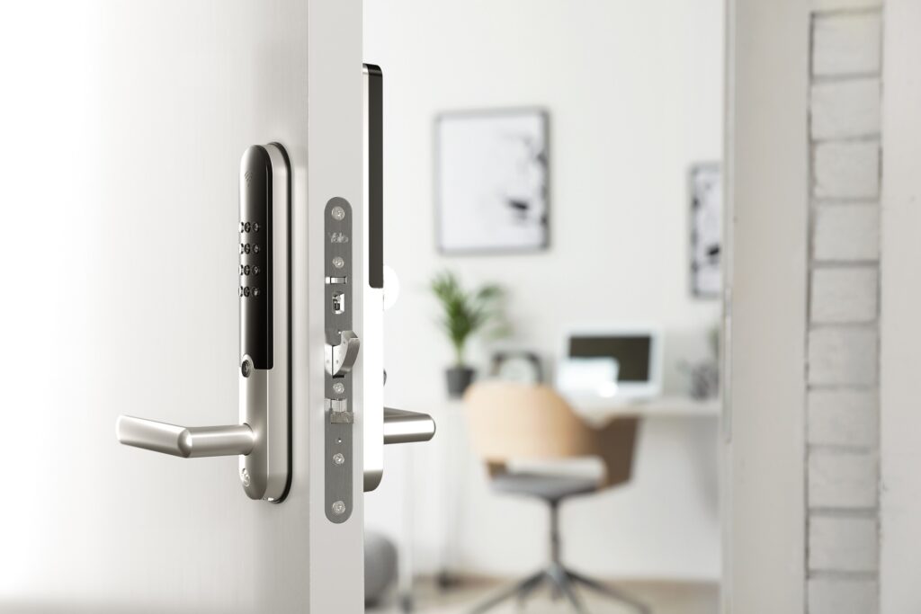 Yale Doorman lukukomplekt L3S – Skandinaavia versioon