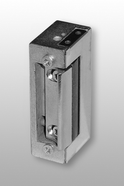 STRIKER PLATE EV1711 12 VDC, ADJUSTABLE, CLOSING WITH VOLTAGE